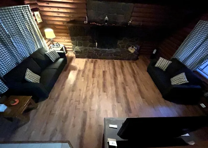 Pet Friendly Log Nestled Under The Forested High Country Of The Mongollon Rim In Arizona * Payson