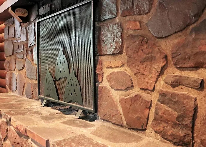 Holiday home Pet Friendly Log Nestled Under The Forested High Country Of The Mongollon Rim In Arizona *