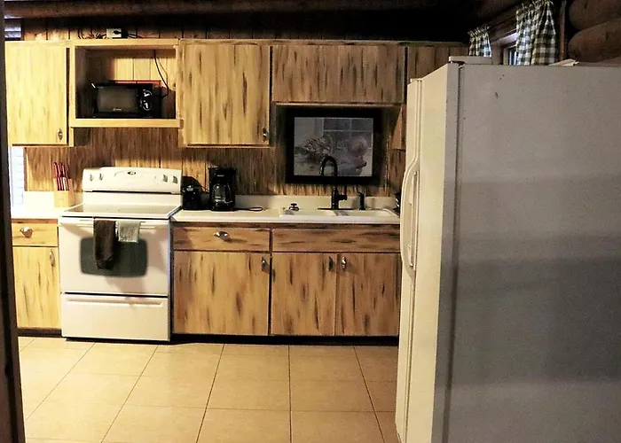 Pet Friendly Log Nestled Under The Forested High Country Of The Mongollon Rim In Arizona Holiday home Payson